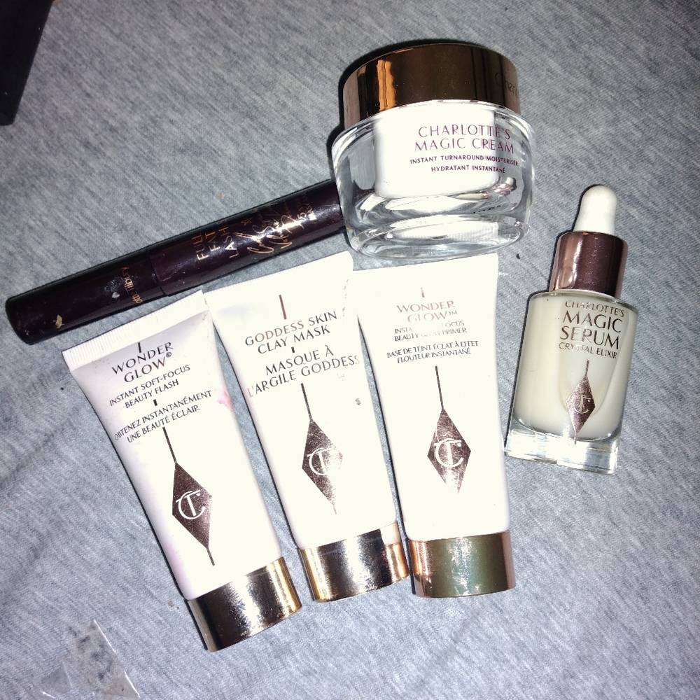 Charlotte Tilbury skincare set